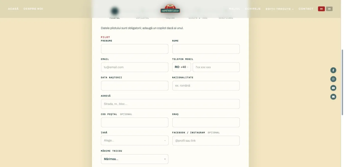 Datele pilotului, structurate — nu text liber într-un email.